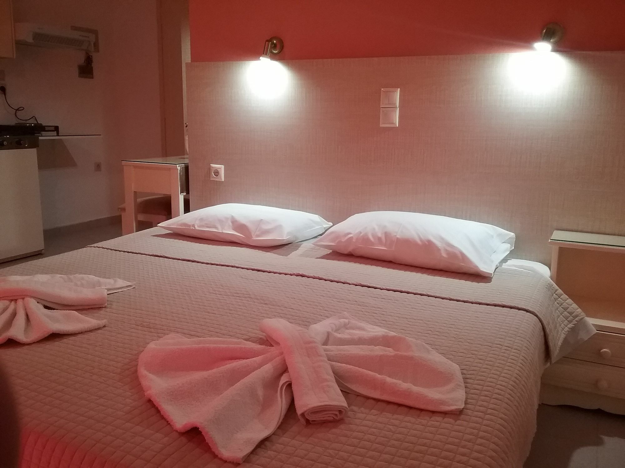 Ilona Apartments خانيا المظهر الخارجي الصورة